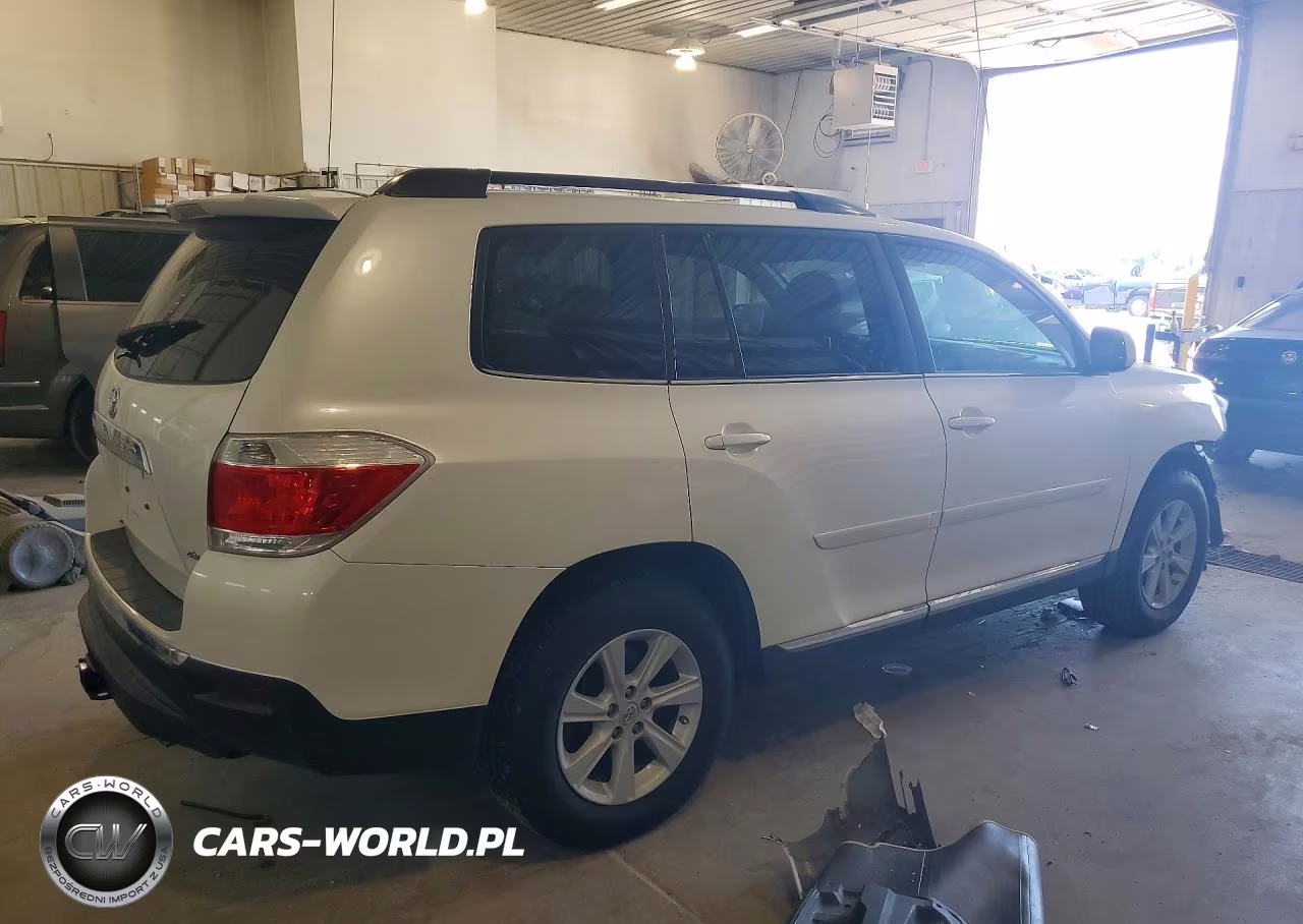 2013 Toyota Highlander Se VIN:5TDBK3EH5DS229988 - 3