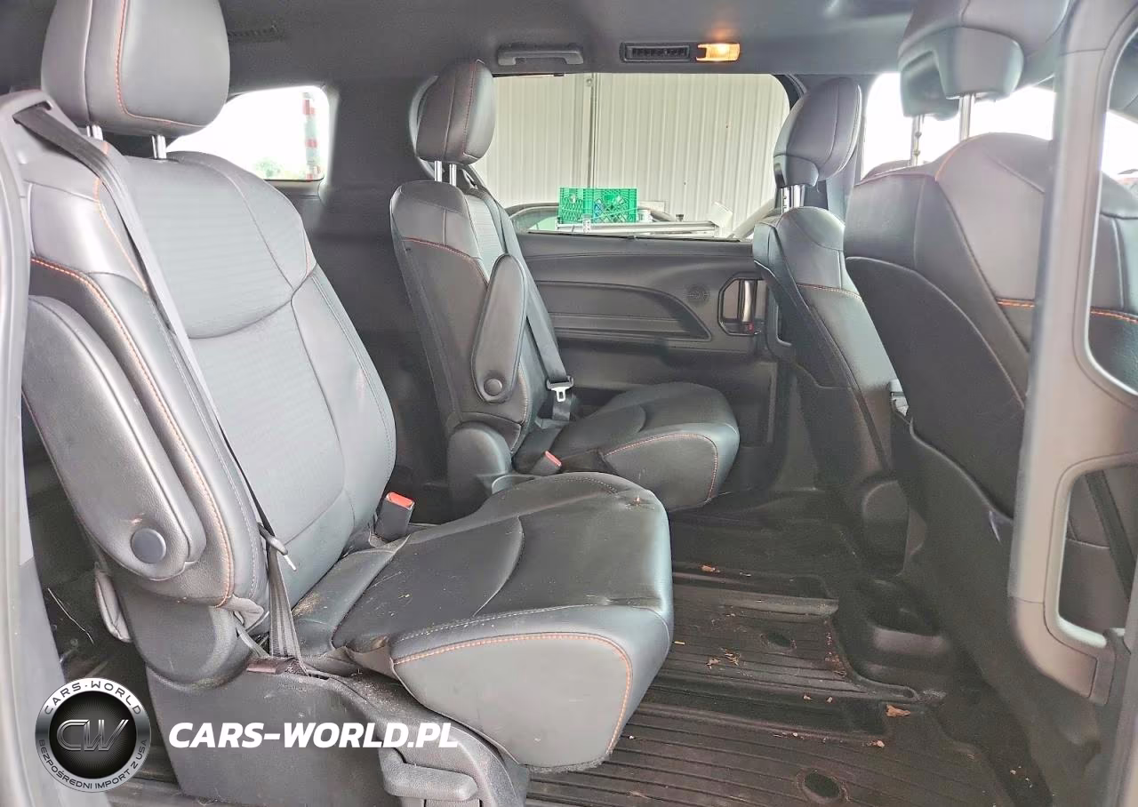 2021 Toyota Sienna Xse VIN:5TDDRKEC5MS029843 - 10