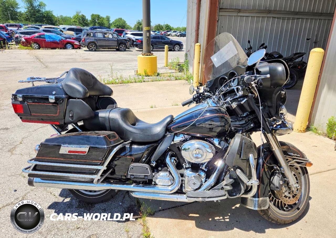 2013 Harley-Davidson Flhtcu Ultra Classic Electra Glide – zdjęcie 1 z 9
