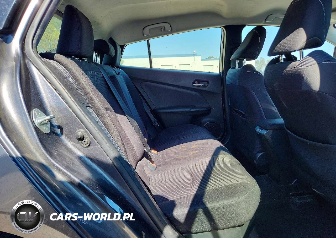 2020 Toyota Prius VIN:JTDKARFP2L3134395 - 10