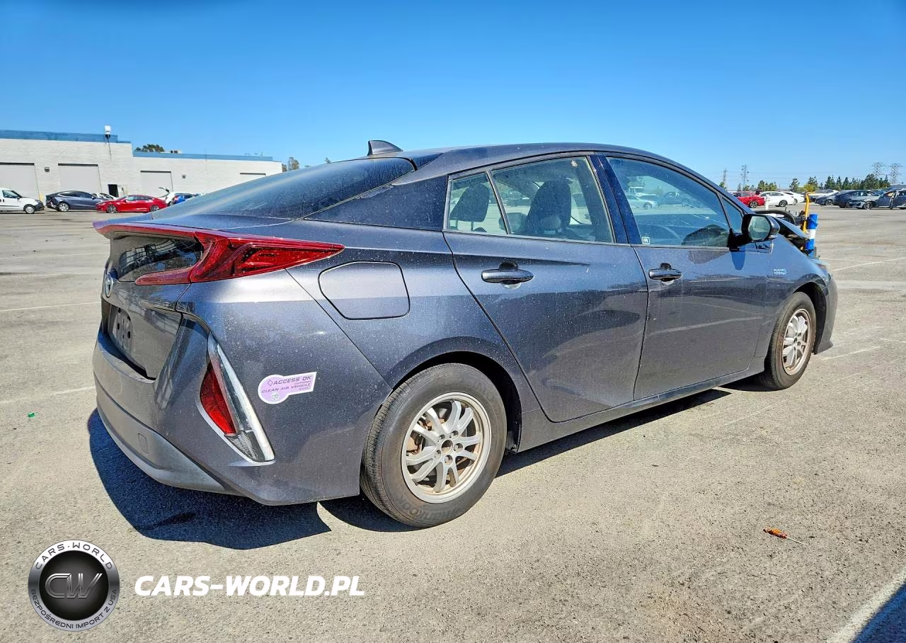 2020 Toyota Prius VIN:JTDKARFP2L3134395 - 3