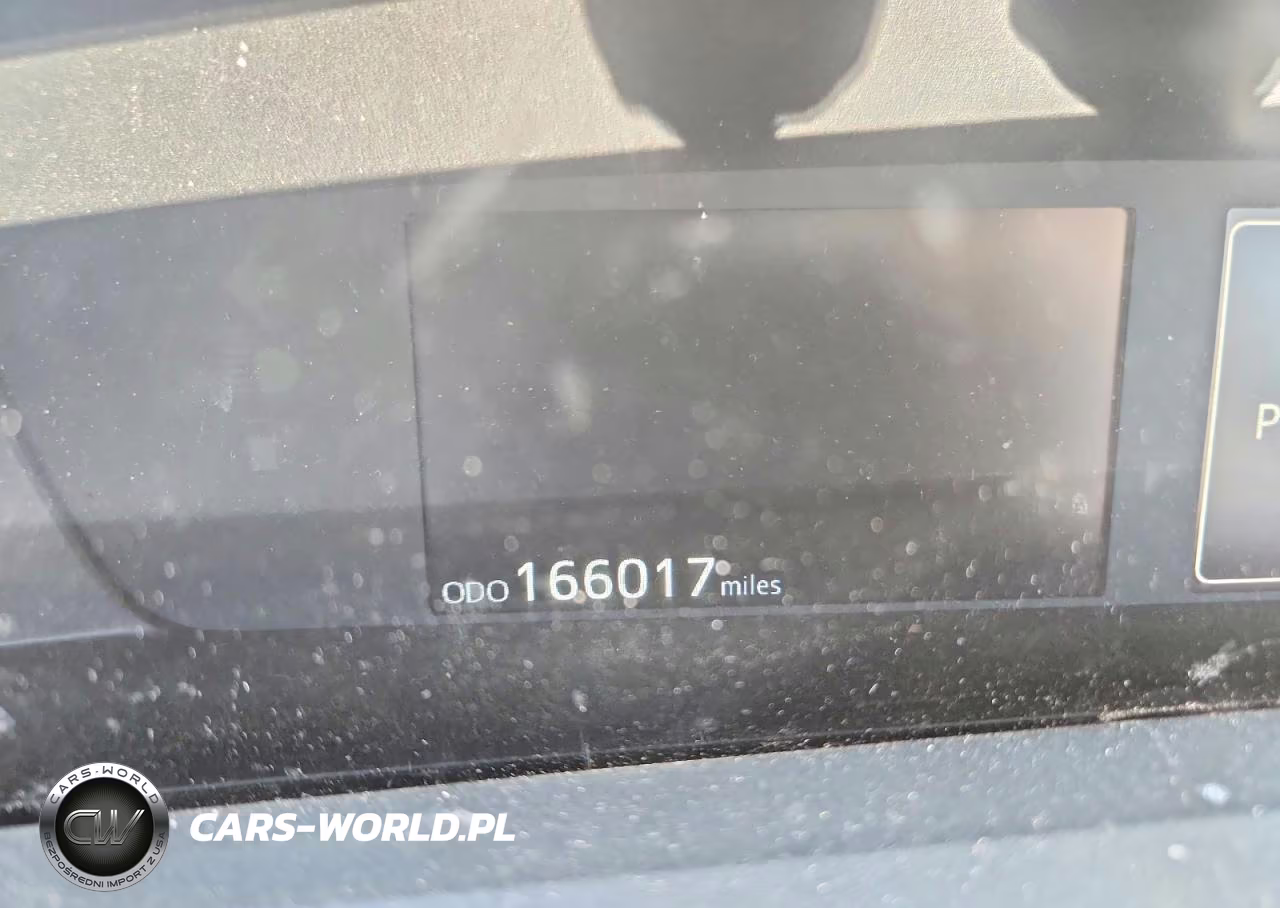2020 Toyota Prius VIN:JTDKARFP2L3134395 - 9