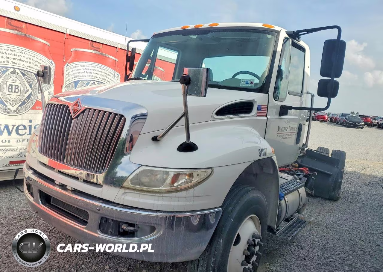 2018 International 4000 4400 - Semi Truck – zdjęcie 1 z 12