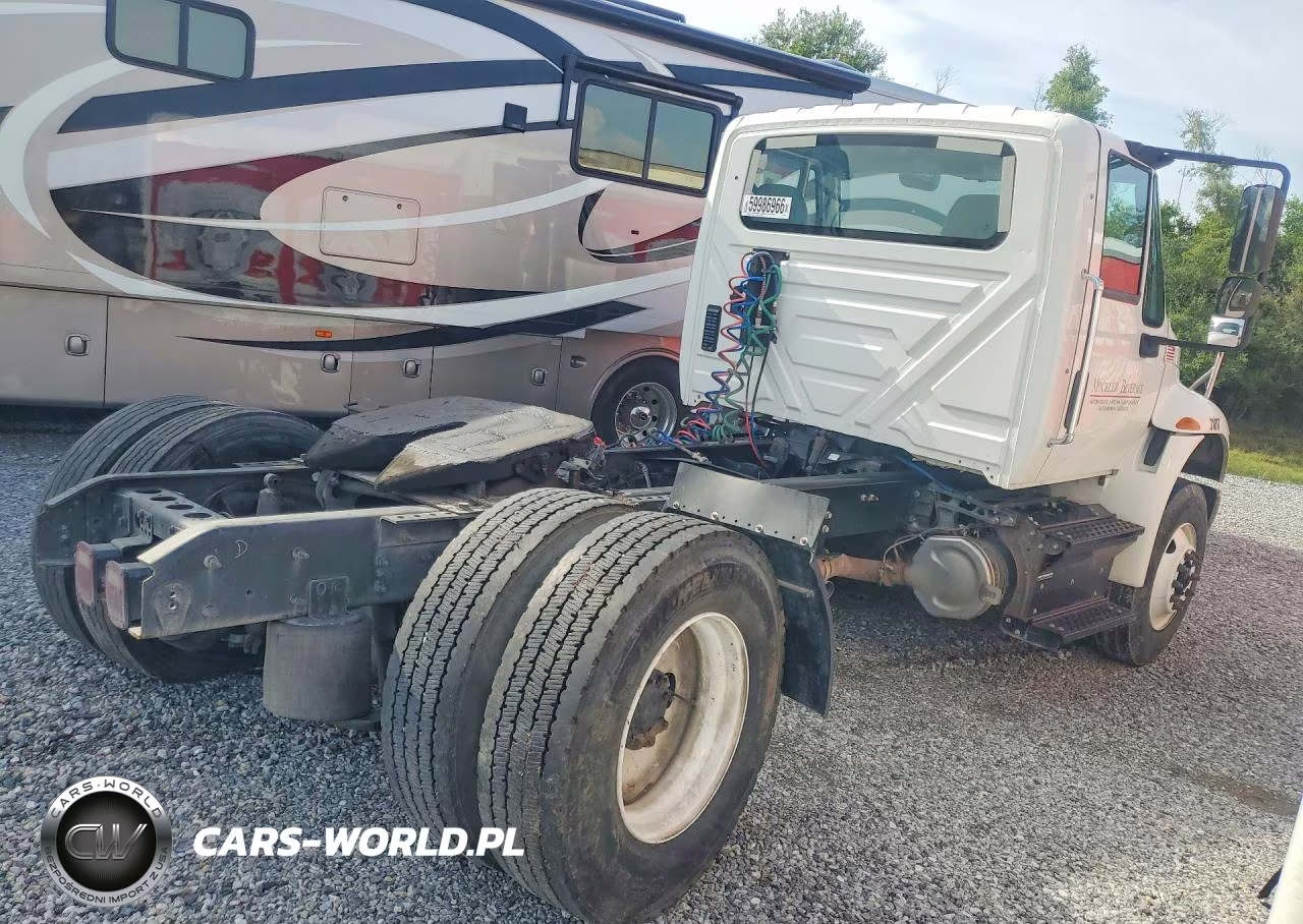 2018 International 4000 4400 - Semi Truck VIN:1HSMKTAN8JH557689 - 3