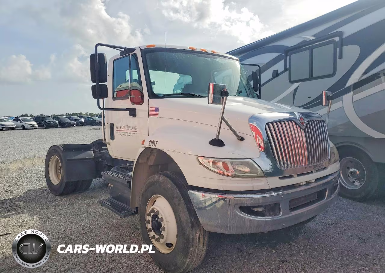 2018 International 4000 4400 - Semi Truck VIN:1HSMKTAN8JH557689 - 4