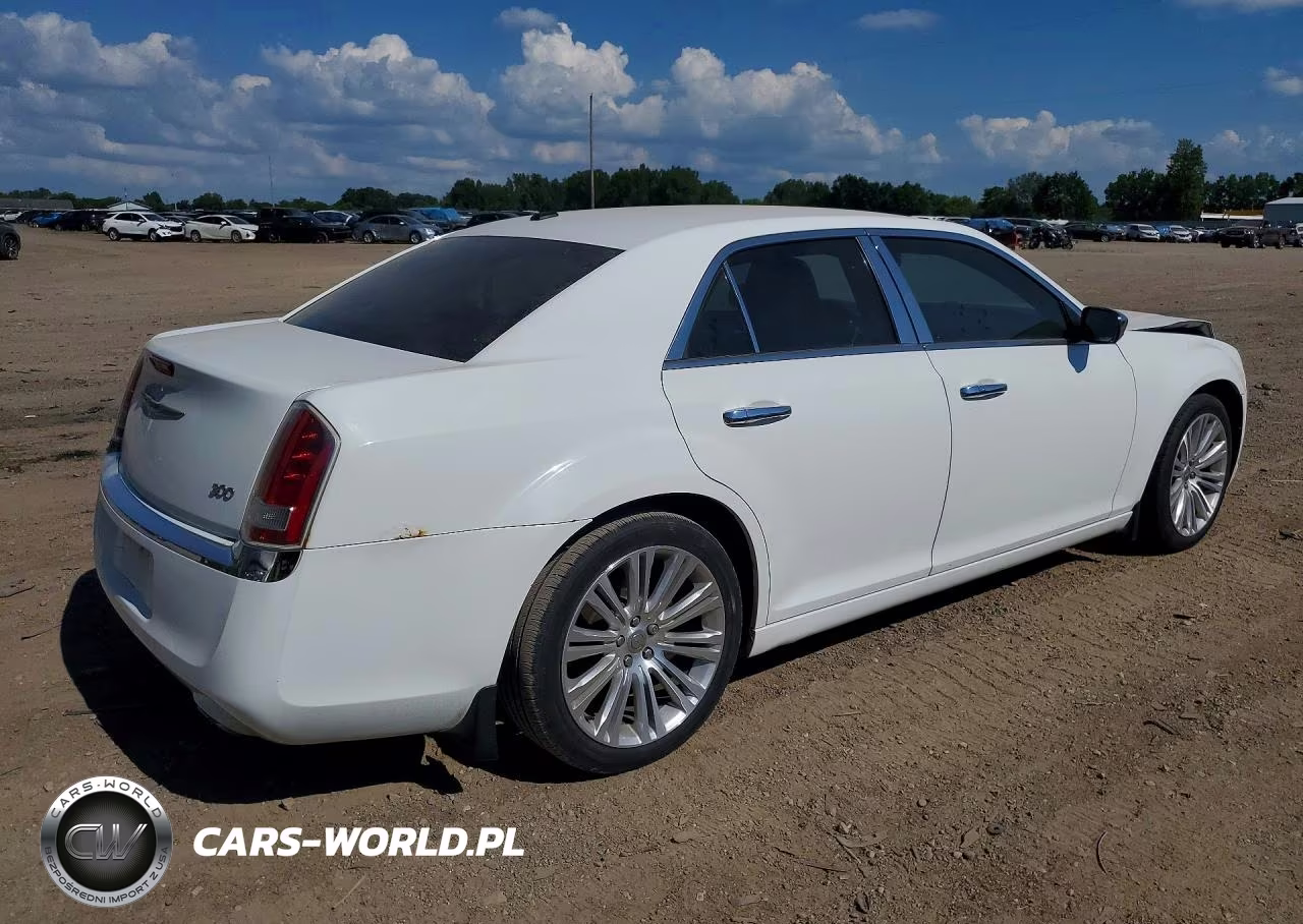2012 Chrysler 300 Limited VIN:2C3CCACG0CH200612 - 3