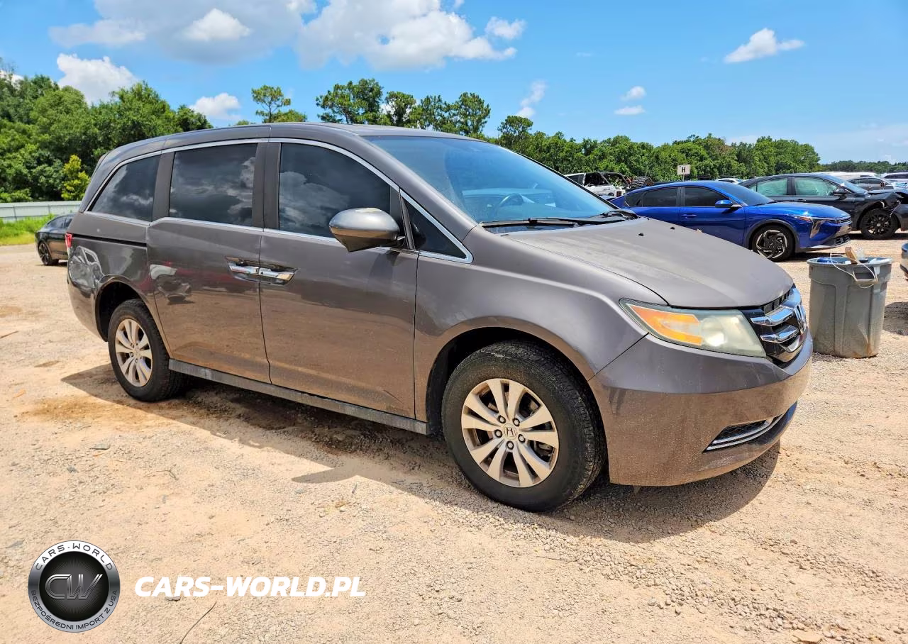 2015 Honda Odyssey VIN:5FNRL5H68FB002092 - 4