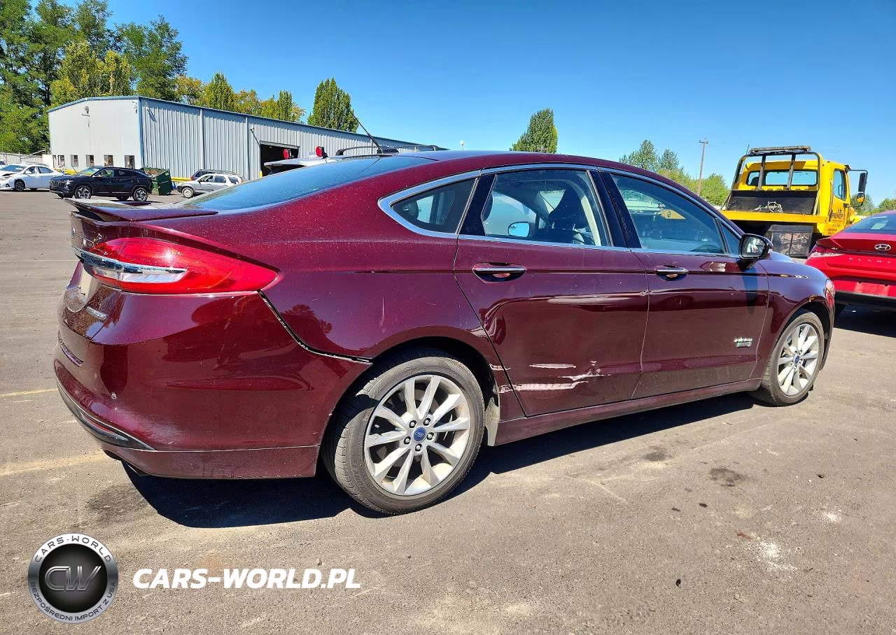 2017 Ford Fusion Titanium Phev VIN:3FA6P0SU2HR110927 - 3