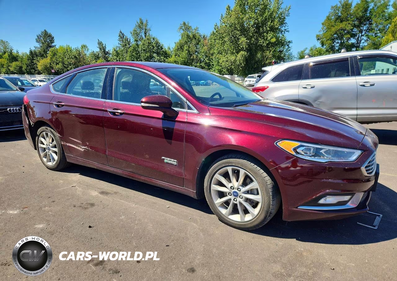 2017 Ford Fusion Titanium Phev VIN:3FA6P0SU2HR110927 - 4