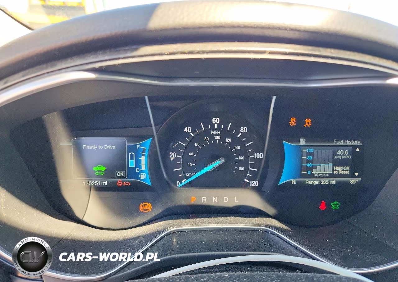 2017 Ford Fusion Titanium Phev VIN:3FA6P0SU2HR110927 - 9