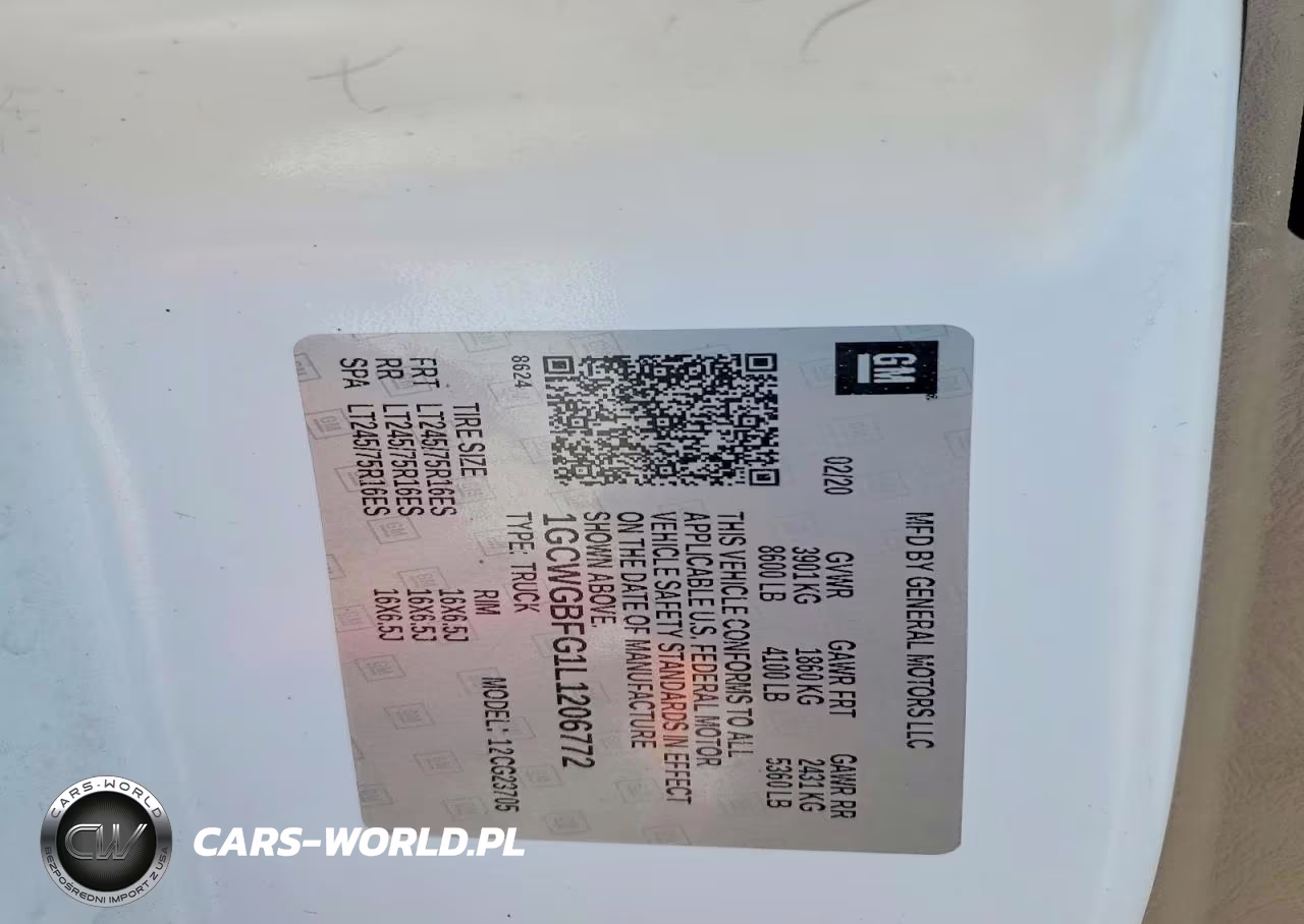2020 Chevrolet 2500 Expre VIN:1GCWGBFG1L1206772 - 13