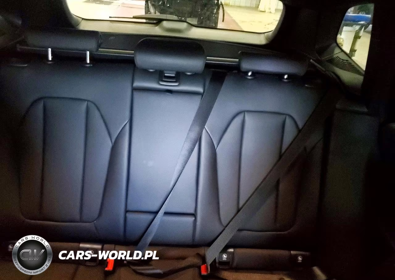 2019 BMW X3 xDrivem40I VIN:5UXTS3C59KLR74074 - 10