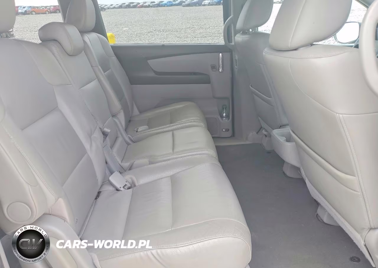 2015 Honda Odyssey VIN:5FNRL5H65FB033039 - 11