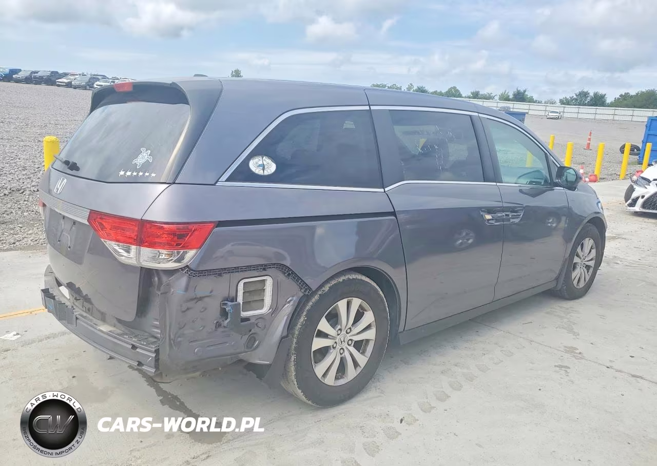 2015 Honda Odyssey VIN:5FNRL5H65FB033039 - 3