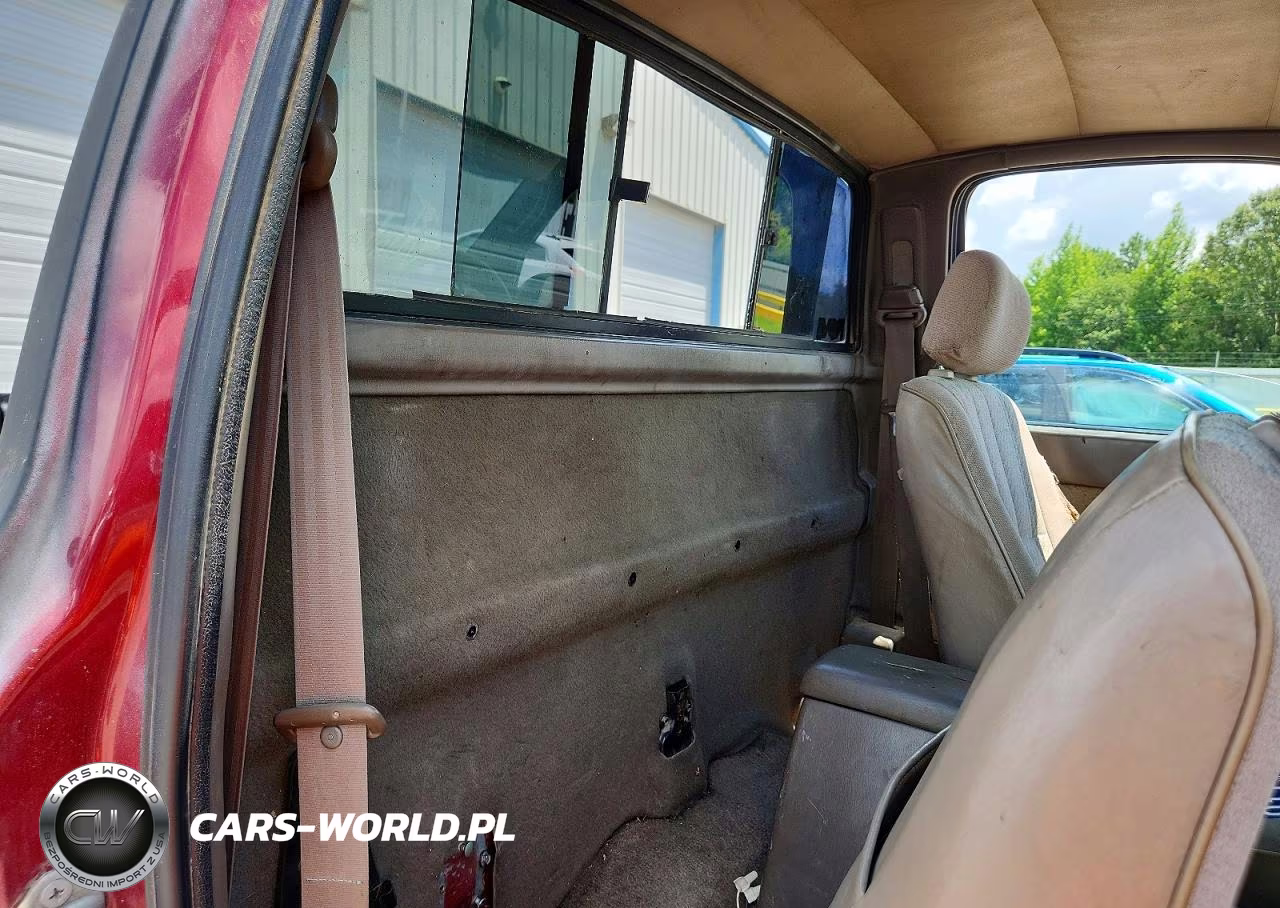 1997 Toyota Tacoma Base VIN:4TAPM62N5VZ314725 - 10