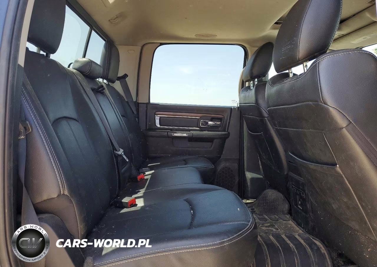 2017 Ram 1500 Laramie VIN:1C6RR7NM1HS877427 - 10