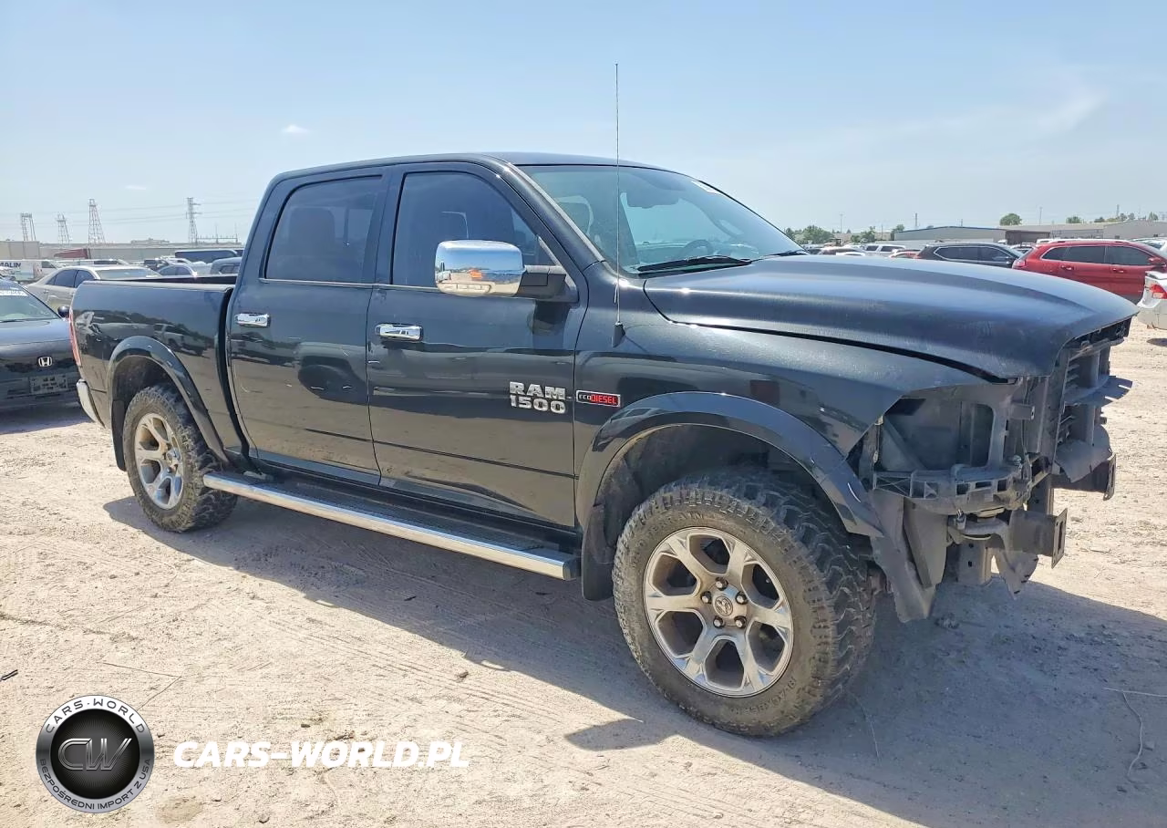 2017 Ram 1500 Laramie VIN:1C6RR7NM1HS877427 - 4