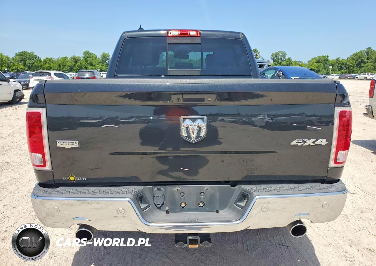 2017 Ram 1500 Laramie VIN:1C6RR7NM1HS877427 - 6