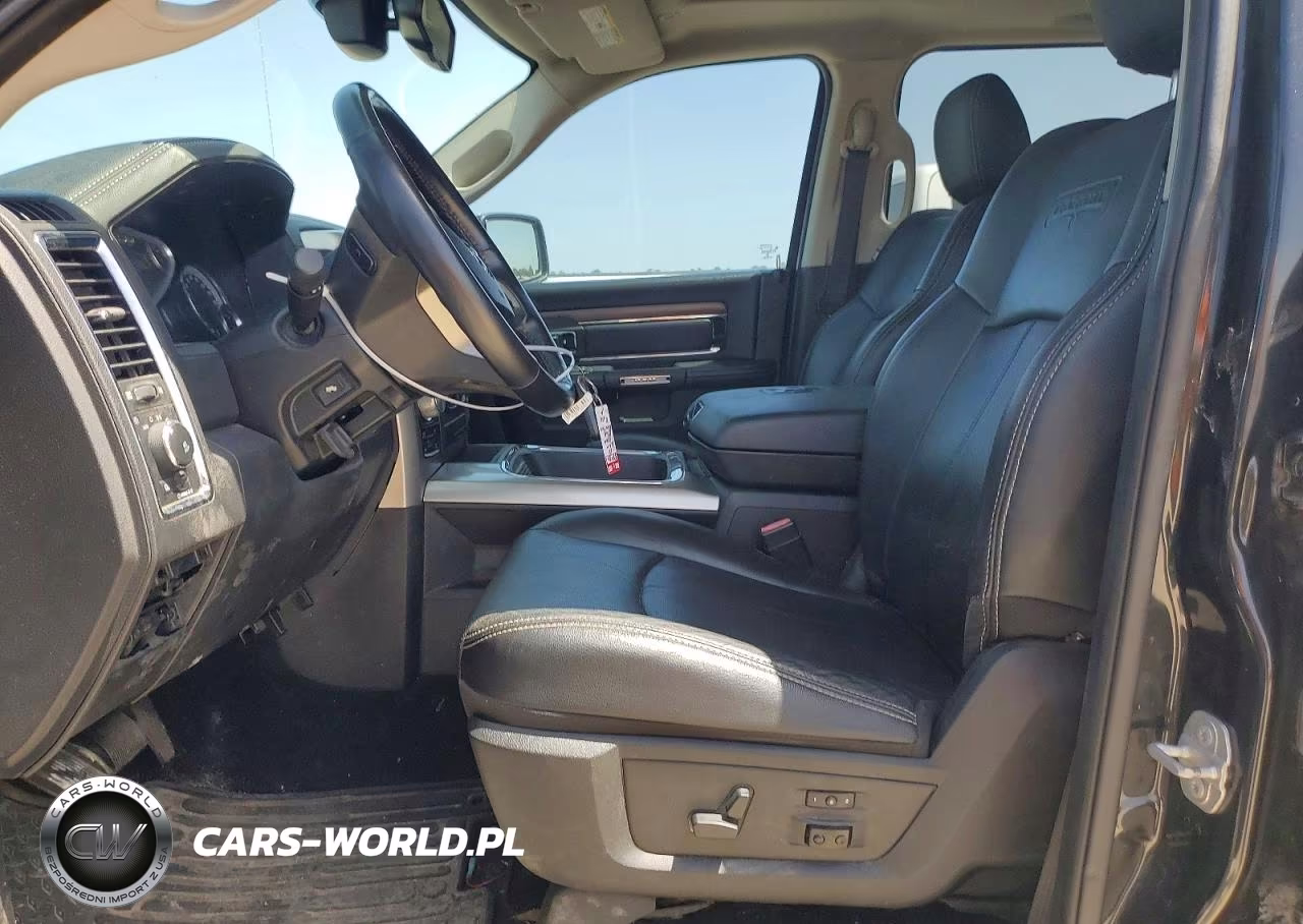 2017 Ram 1500 Laramie VIN:1C6RR7NM1HS877427 - 7