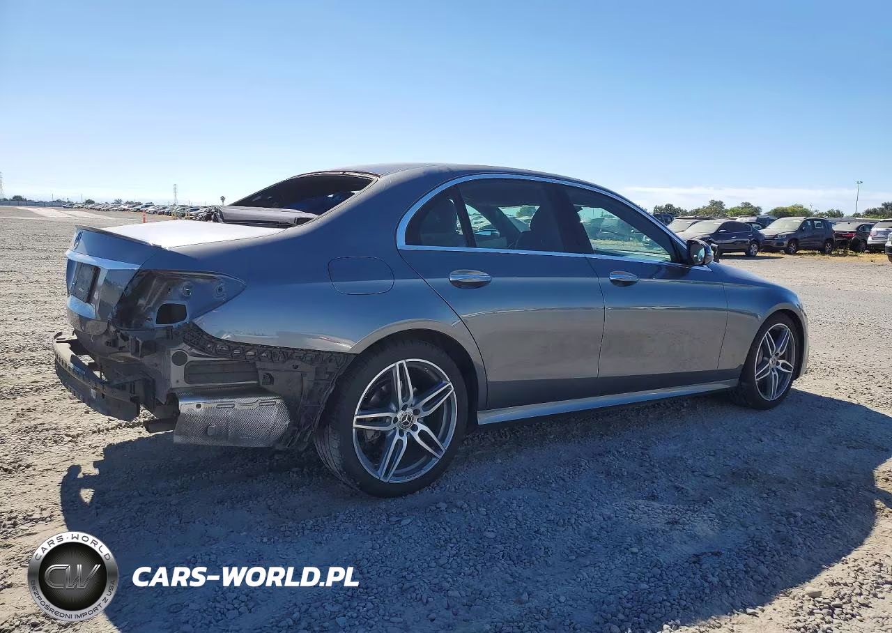 2018 Mercedes-Benz E 300 VIN:WDDZF4JB4JA444903 - 3