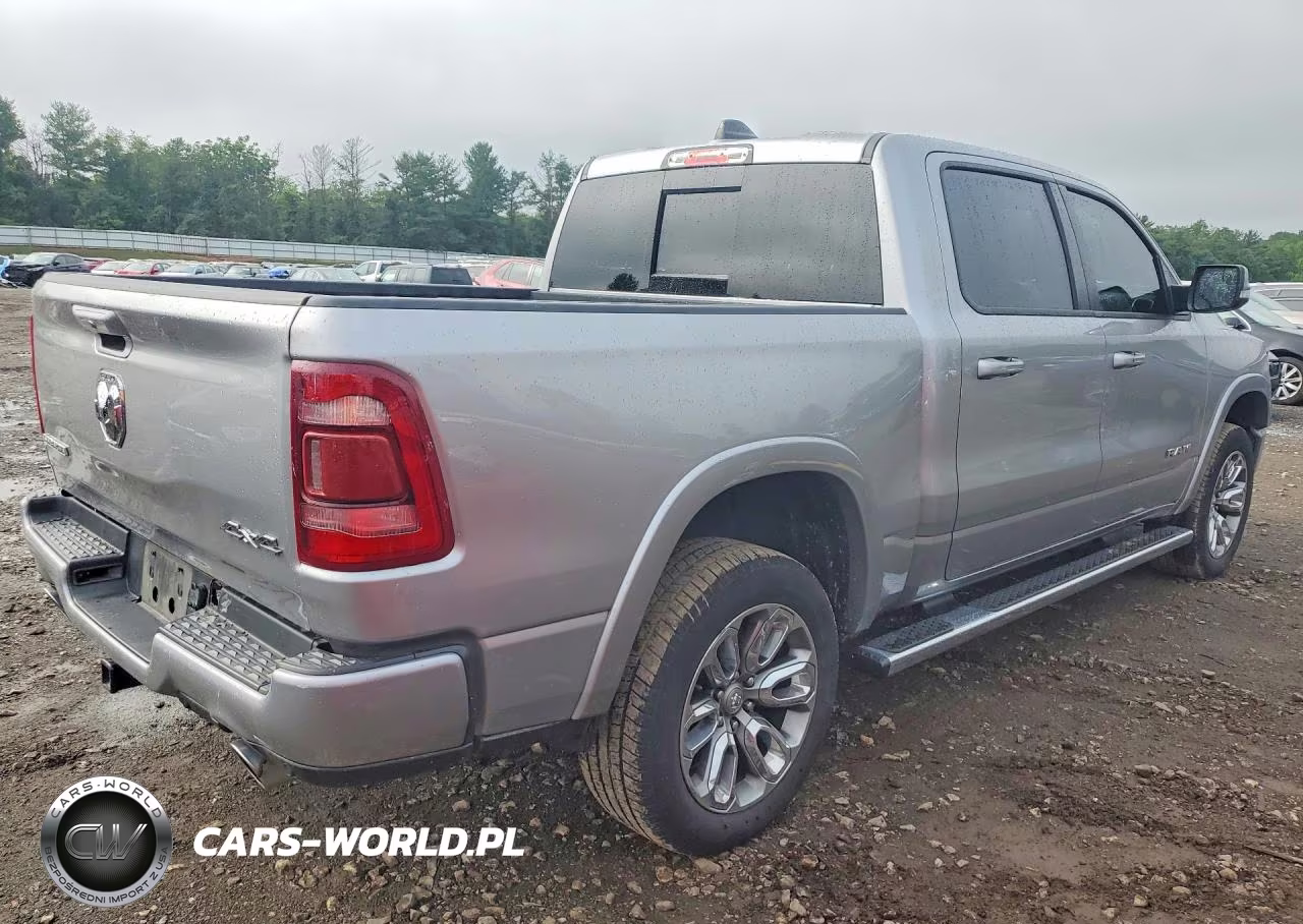 2020 Ram 1500 Laramie VIN:1C6SRFJT8LN189506 - 3