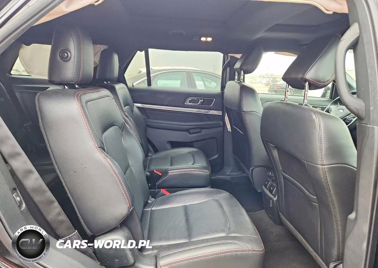 2019 Ford Explorer Sport VIN:1FM5K8GT0KGA85300 - 11