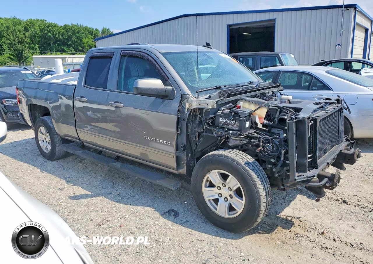 2017 Chevrolet Silverado C1500 Lt VIN:1GCRCREC9HZ177594 - 4