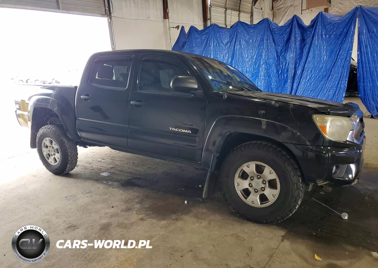 2015 Toyota Tacoma V6 VIN:3TMLU4EN9FM167900 - 4
