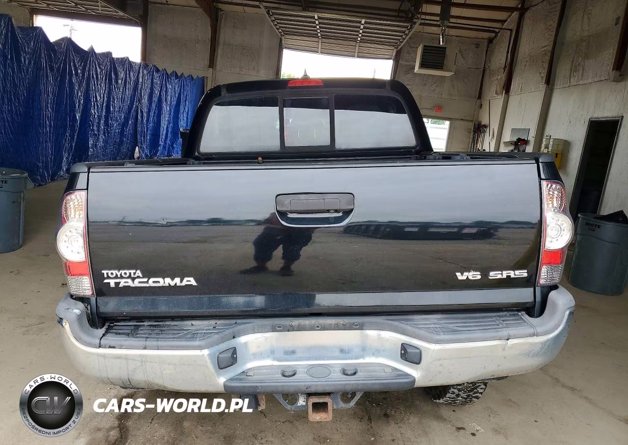 2015 Toyota Tacoma V6 VIN:3TMLU4EN9FM167900 - 6