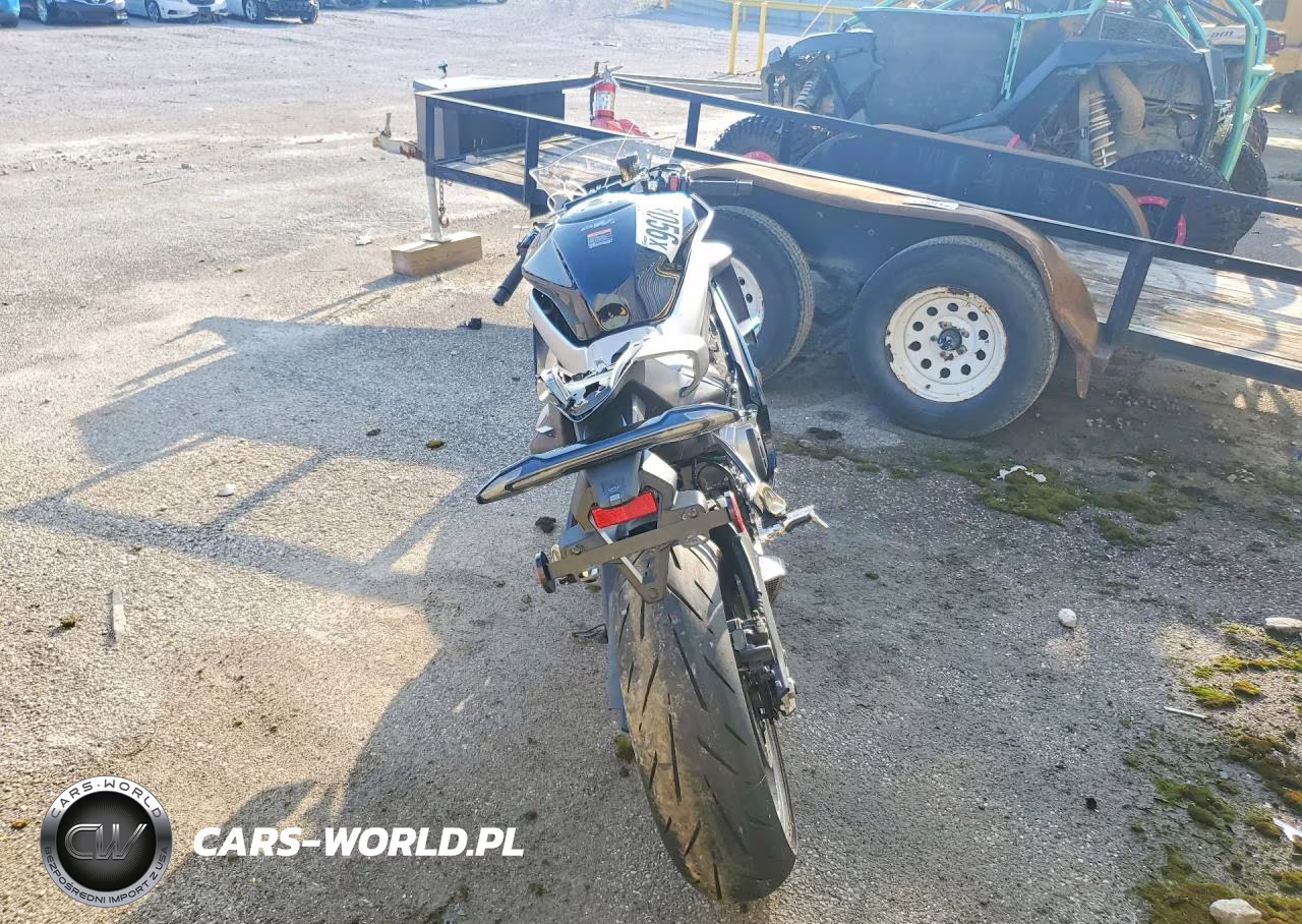 2026 Cf Moto 675Ss VIN:LCEPEVLP4T6003653 - 4