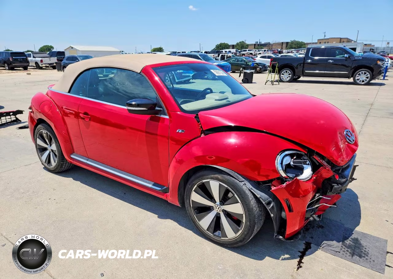 2014 Volkswagen Beetle Turbo VIN:3VW7T7AT2EM823120 - 4