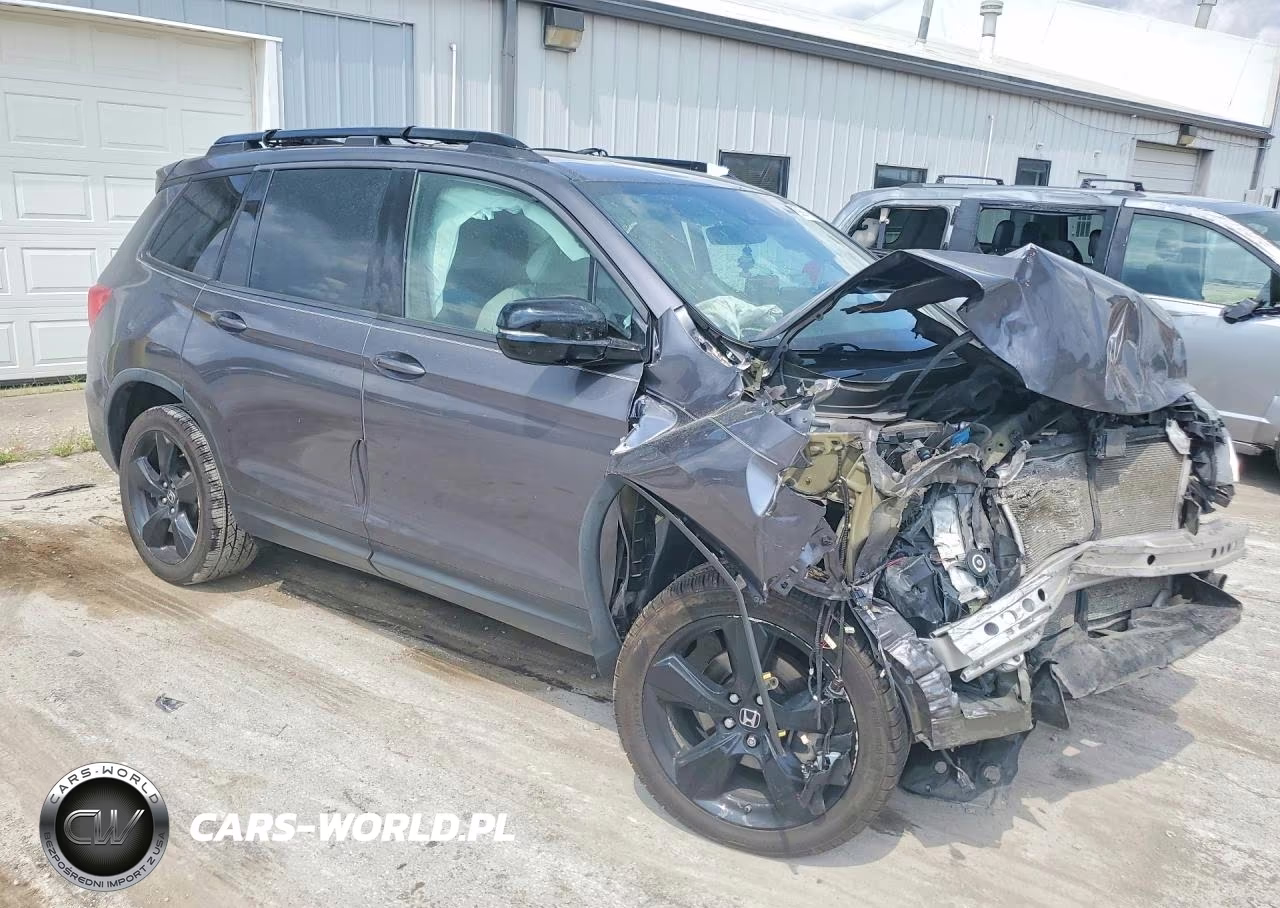 2019 Honda Passport Elite VIN:5FNYF8H03KB006478 - 4