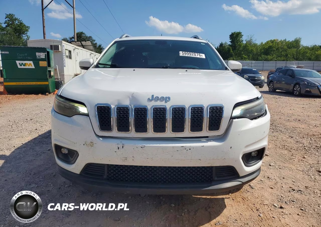 2019 Jeep Cherokee Latitude Plus VIN:1C4PJMLB5KD310320 - 5