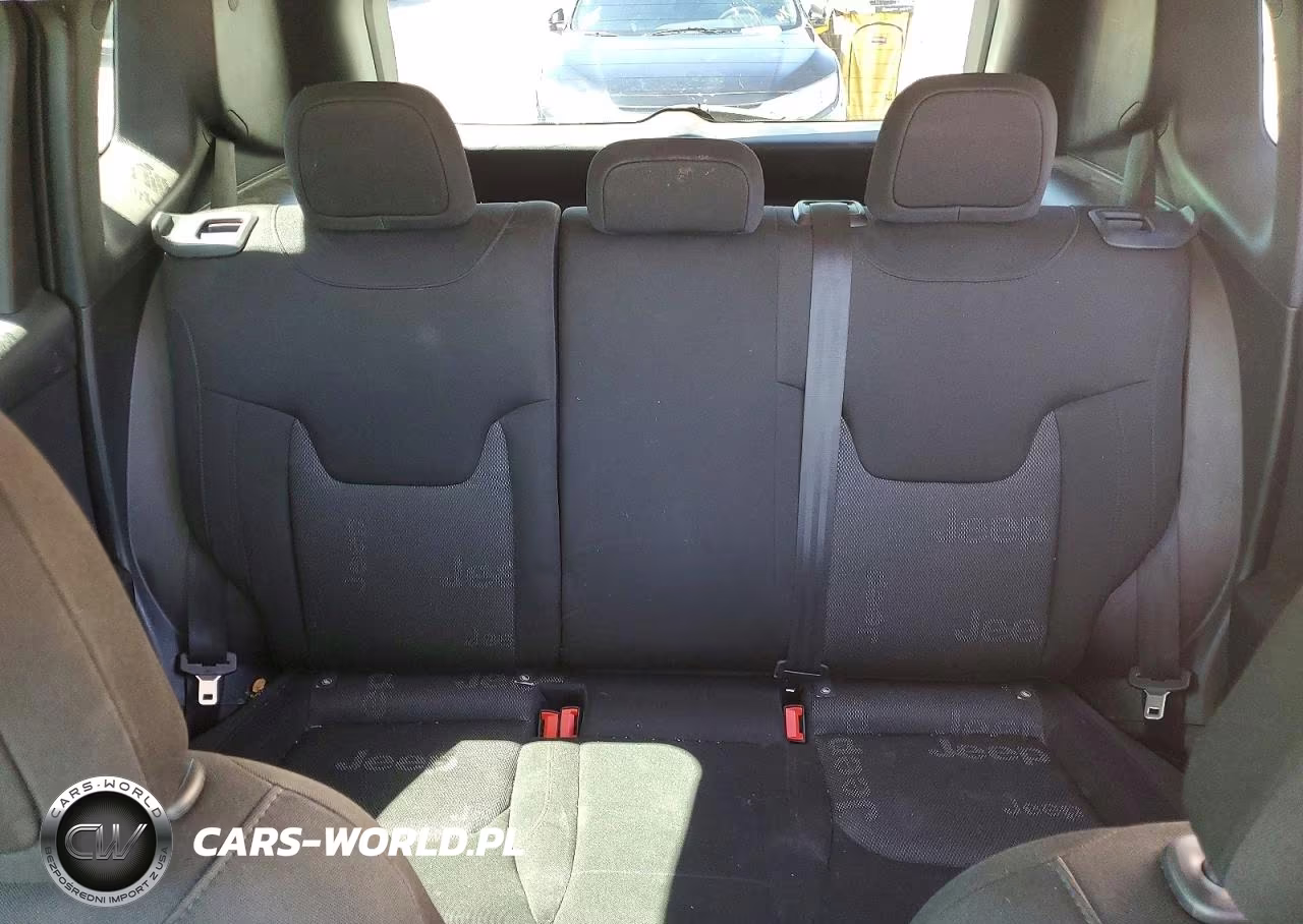 2017 Jeep Renegade Sport VIN:ZACCJAAH5HPG17551 - 10