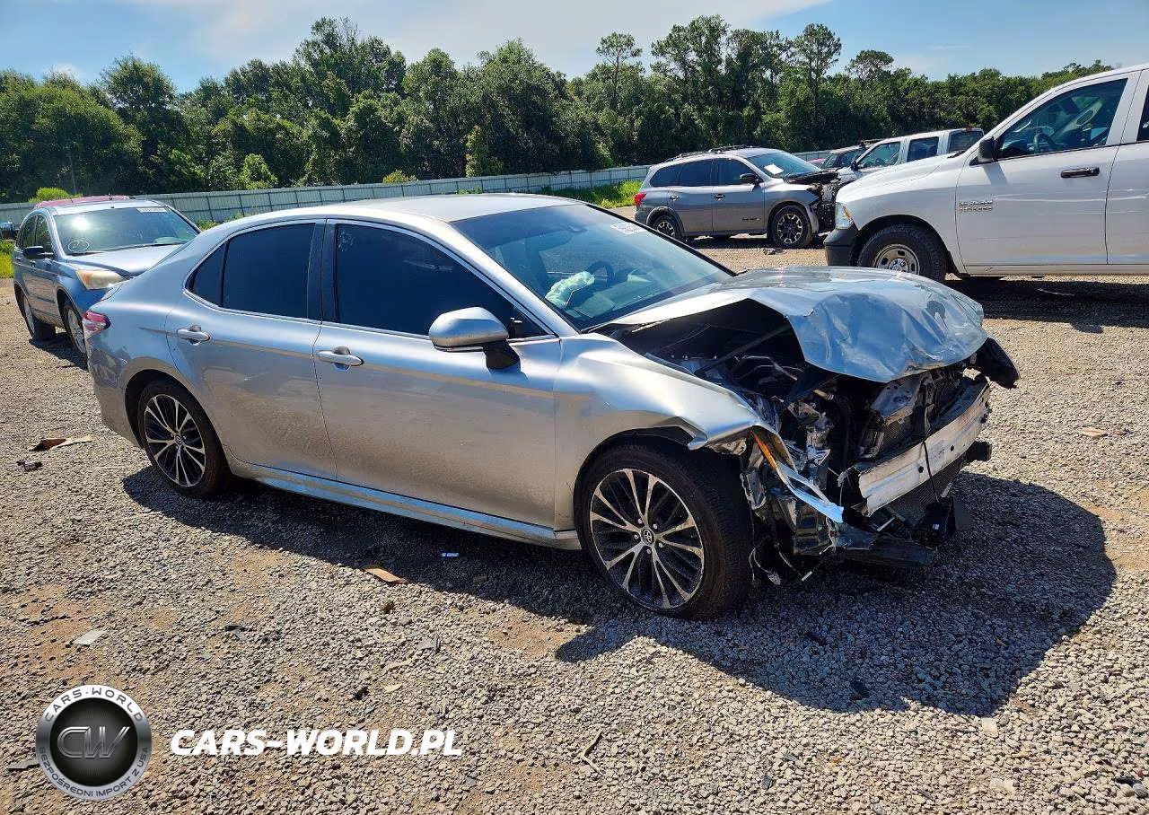 2018 Toyota Camary VIN:4T1B11HK9JU024823 - 4