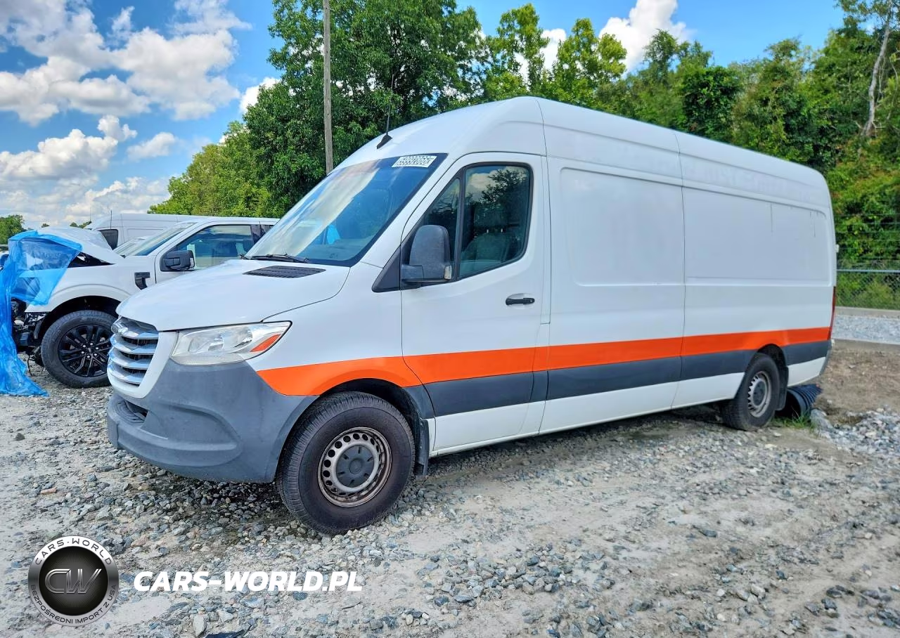 2021 Freightliner Sprinter 2500 – zdjęcie 1 z 13