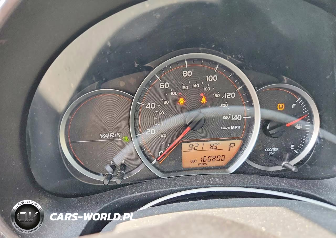 2014 Toyota Yaris 5-Door Le VIN:JTDKTUD35ED574153 - 9