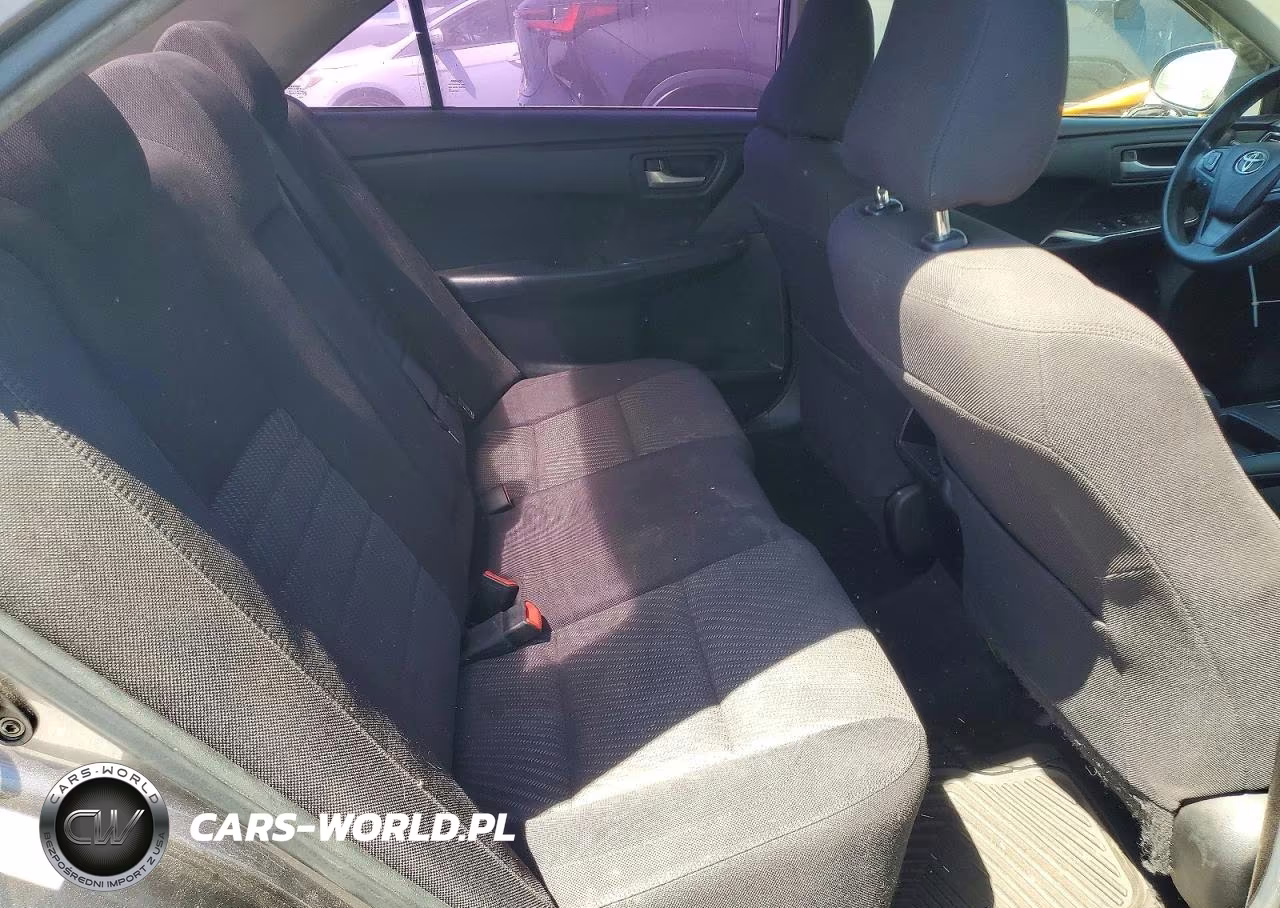 2015 Toyota Camry Le VIN:4T4BF1FK2FR463072 - 10