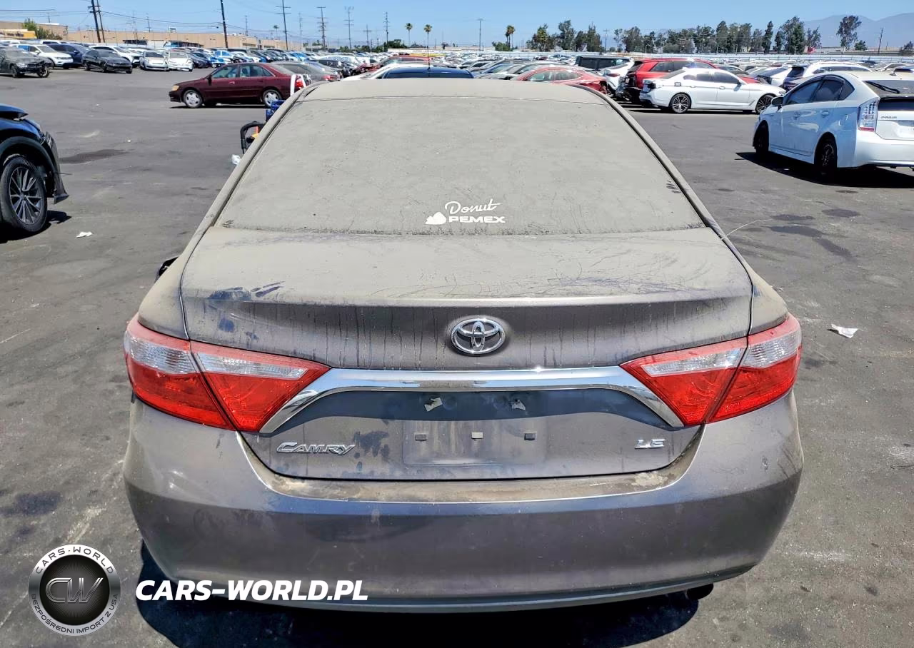 2015 Toyota Camry Le VIN:4T4BF1FK2FR463072 - 6