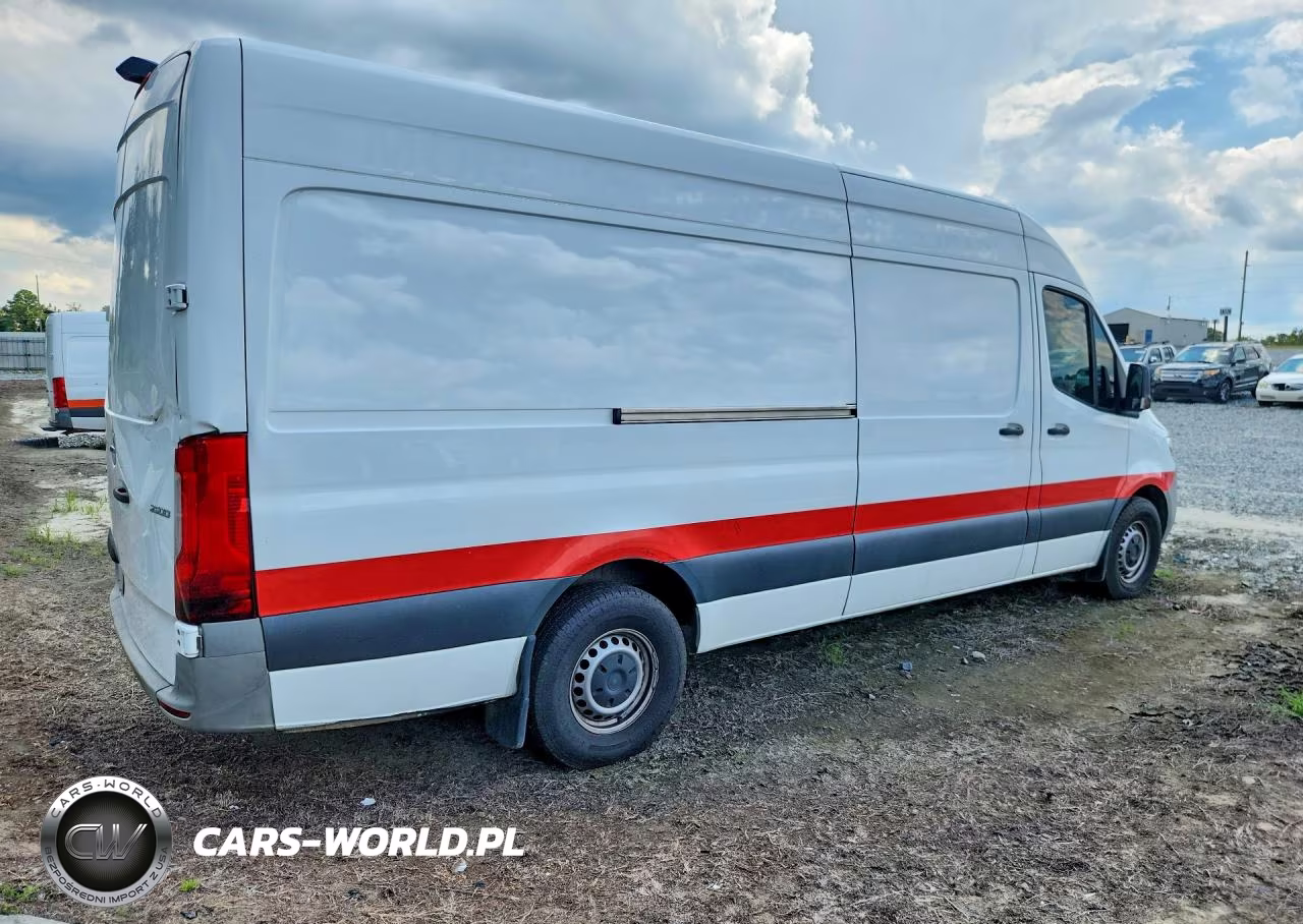 2021 Frht - Freightliner Unknown VIN:W2Y40CHY4MT069855 - 3