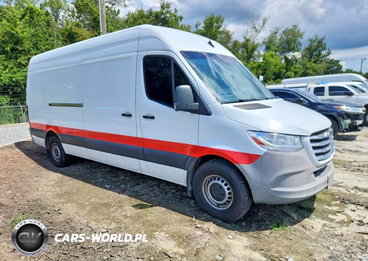 2021 Frht - Freightliner Unknown VIN:W2Y40CHY4MT069855 - 4