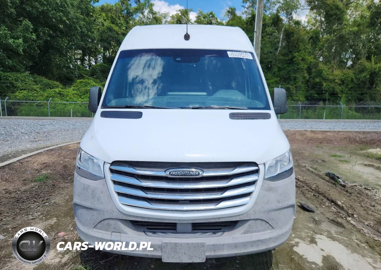 2021 Frht - Freightliner Unknown VIN:W2Y40CHY4MT069855 - 5