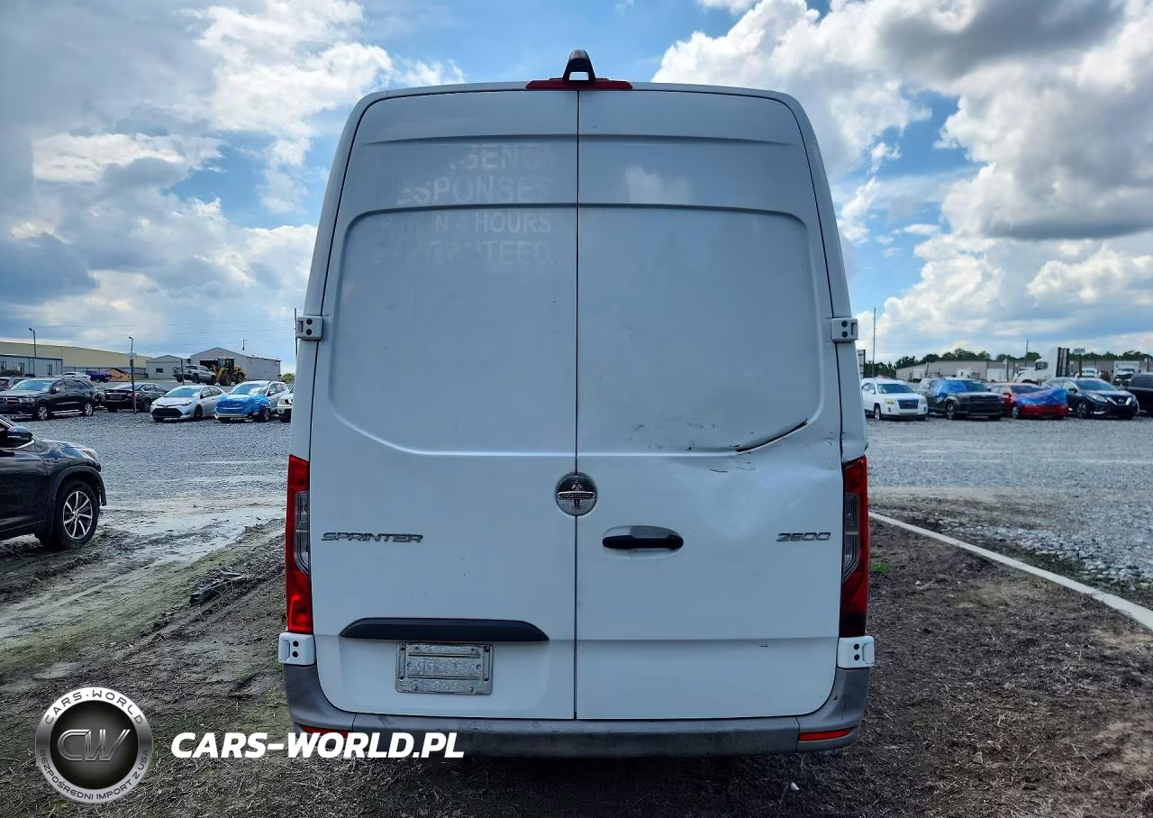 2021 Frht - Freightliner Unknown VIN:W2Y40CHY4MT069855 - 6