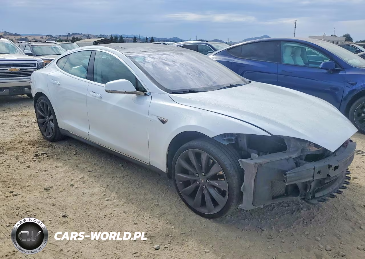 2013 Tesla Model S VIN:5YJSA1DP2DFP20586 - 4