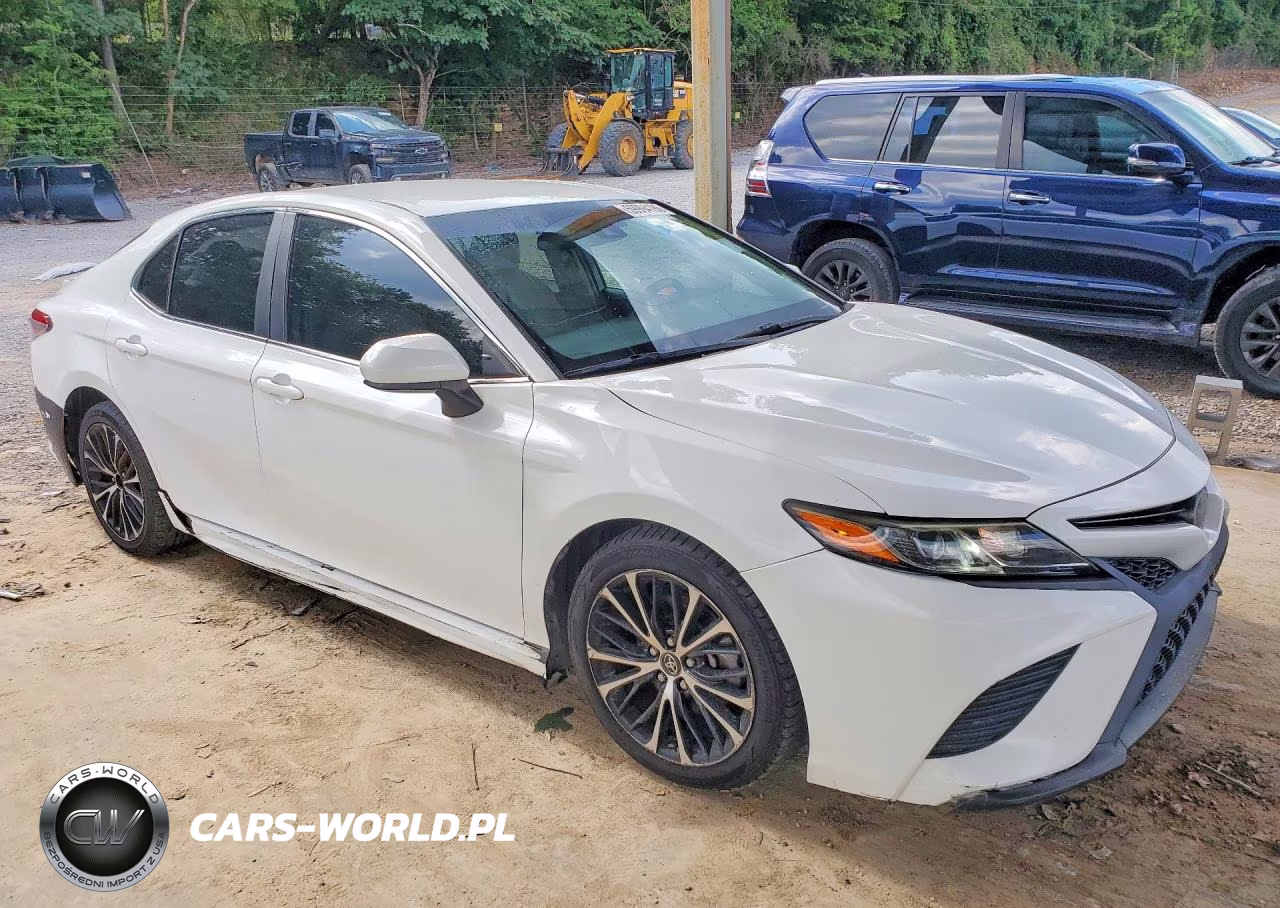 2018 Toyota Camry Se VIN:4T1B11HK2JU085785 - 4