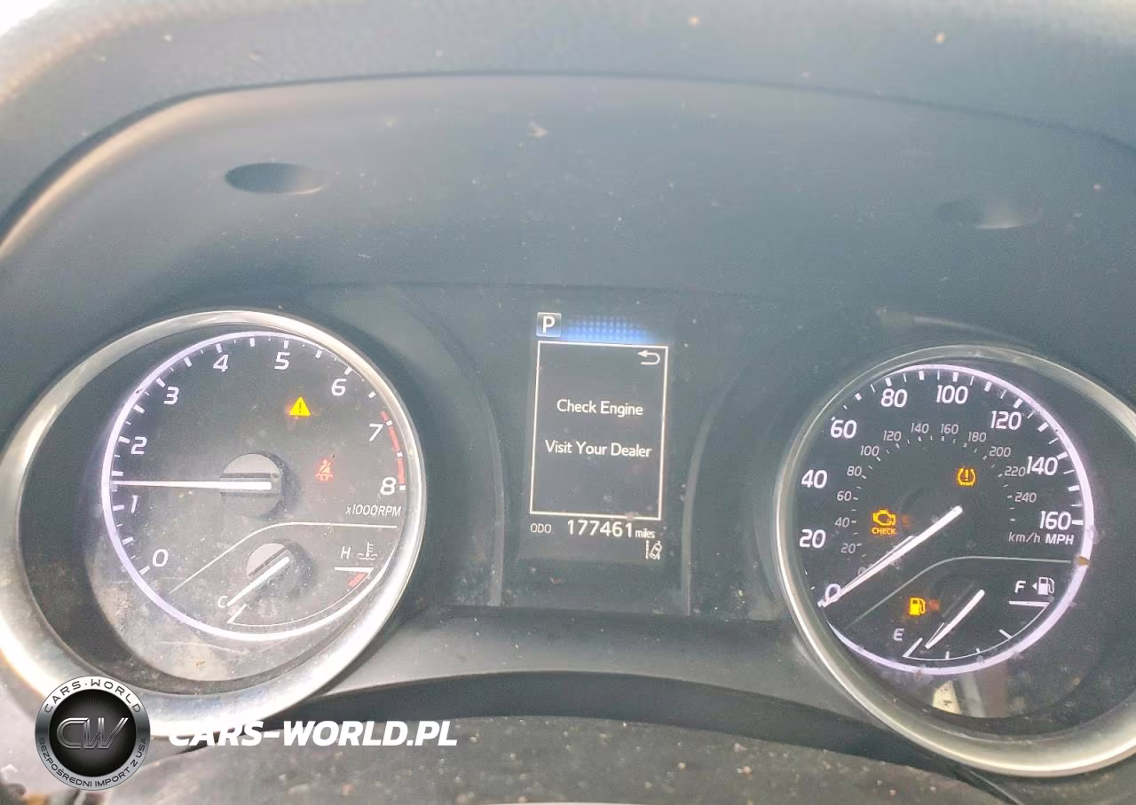 2018 Toyota Camry Se VIN:4T1B11HK2JU085785 - 9