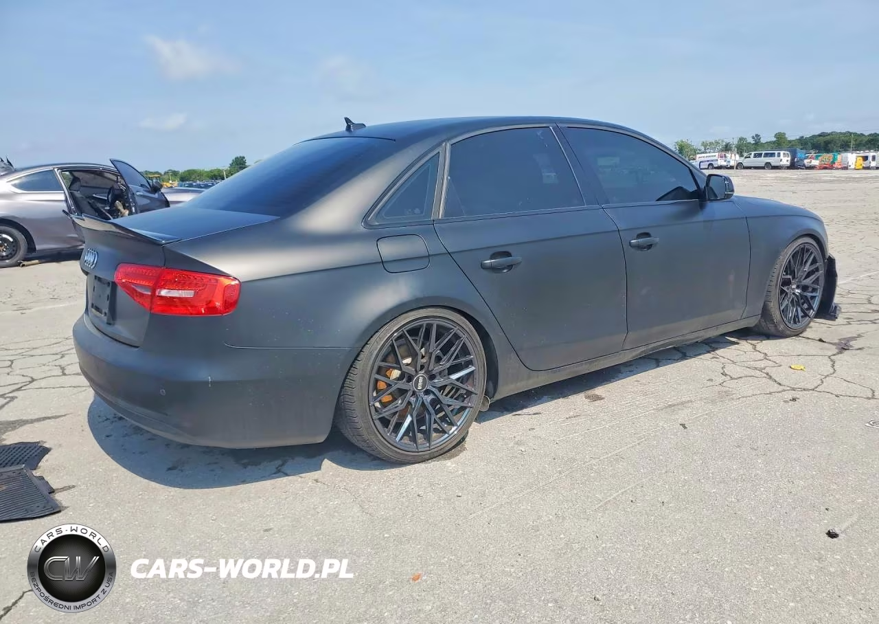 2013 Audi A4 Premium Plus VIN:WAUFFAFLXDA141980 - 3