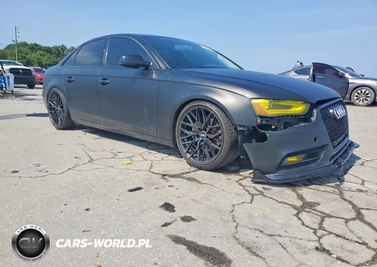 2013 Audi A4 Premium Plus VIN:WAUFFAFLXDA141980 - 4
