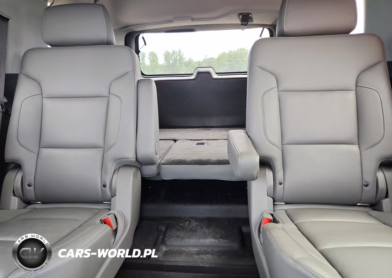 2019 Chevrolet Tahoe VIN:1GNSKBKC8KR291858 - 10