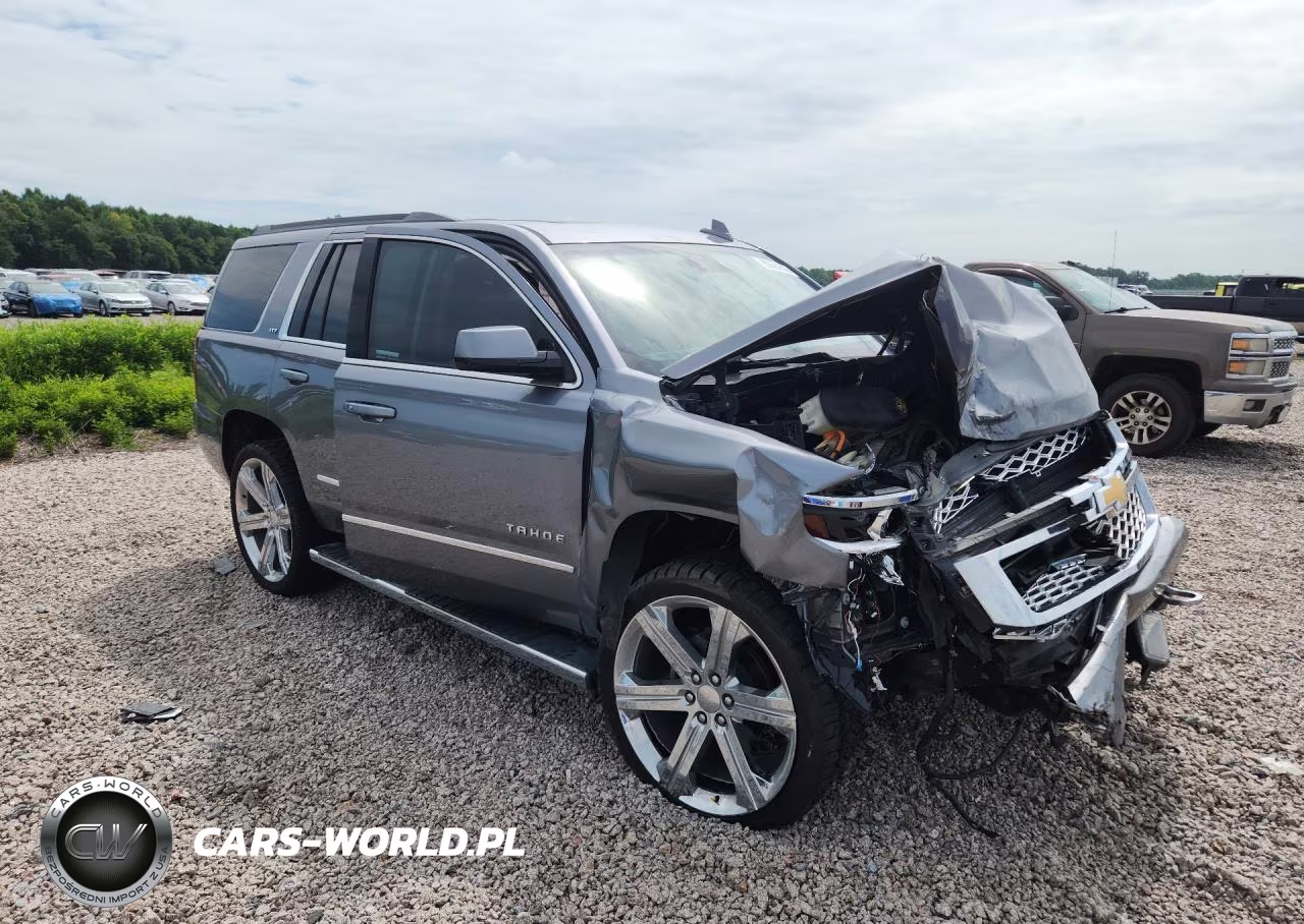 2019 Chevrolet Tahoe VIN:1GNSKBKC8KR291858 - 4